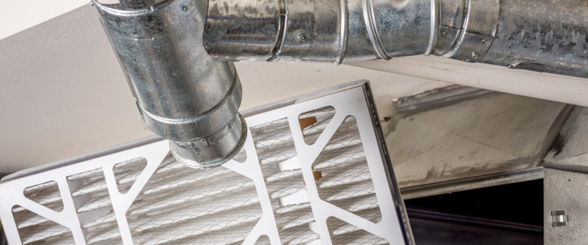 Why the 14x24x1 Air Filter Matters When Choosing Commercial Air Filters for Offices and Buildings